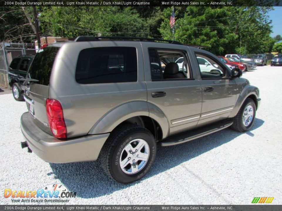 2004 Dodge Durango Limited 4x4 Light Khaki Metallic / Dark Khaki/Light Graystone Photo #4