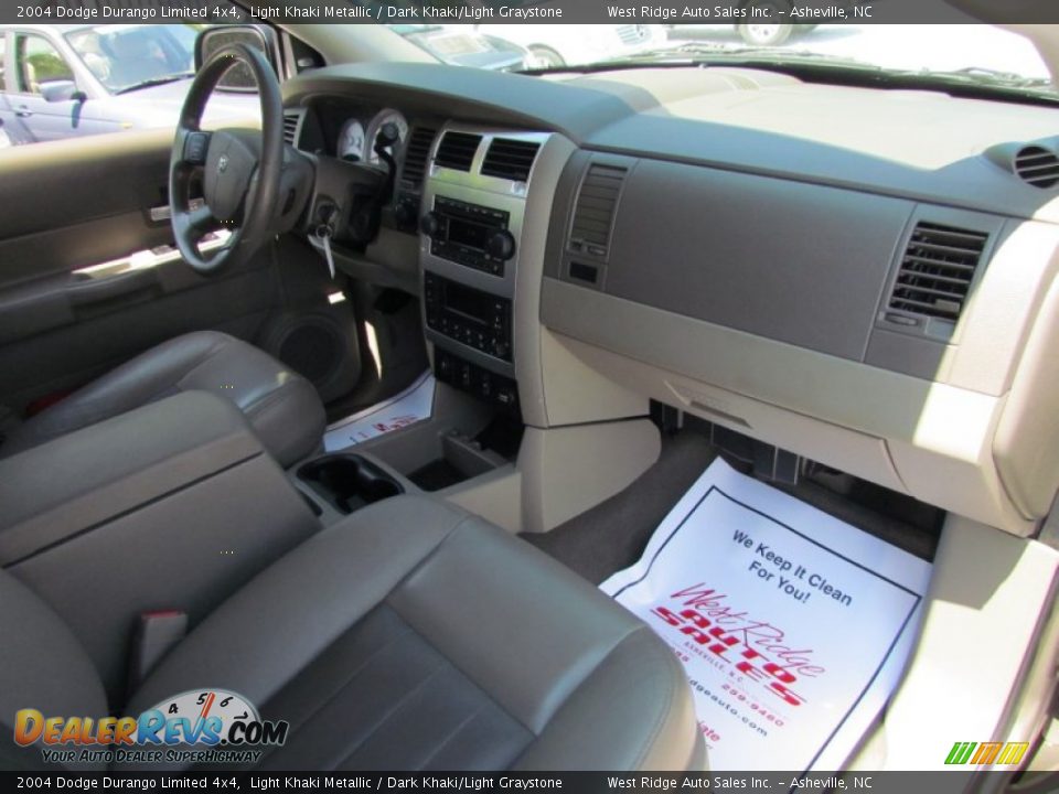 2004 Dodge Durango Limited 4x4 Light Khaki Metallic / Dark Khaki/Light Graystone Photo #14
