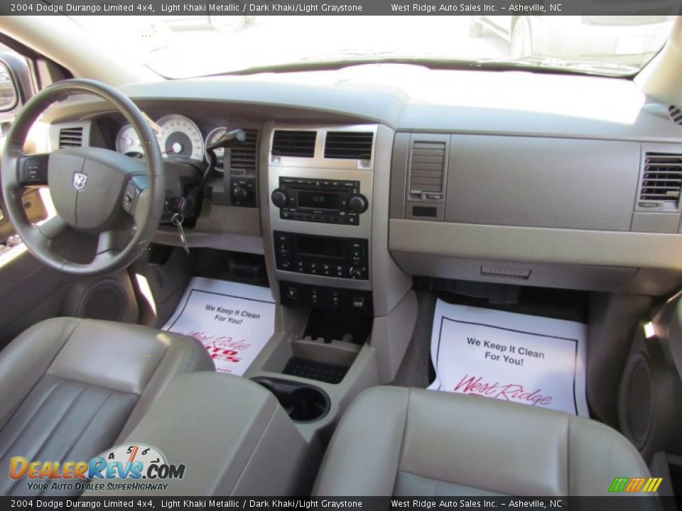2004 Dodge Durango Limited 4x4 Light Khaki Metallic / Dark Khaki/Light Graystone Photo #18