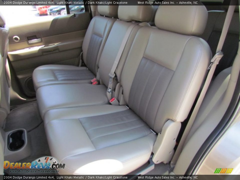 2004 Dodge Durango Limited 4x4 Light Khaki Metallic / Dark Khaki/Light Graystone Photo #19