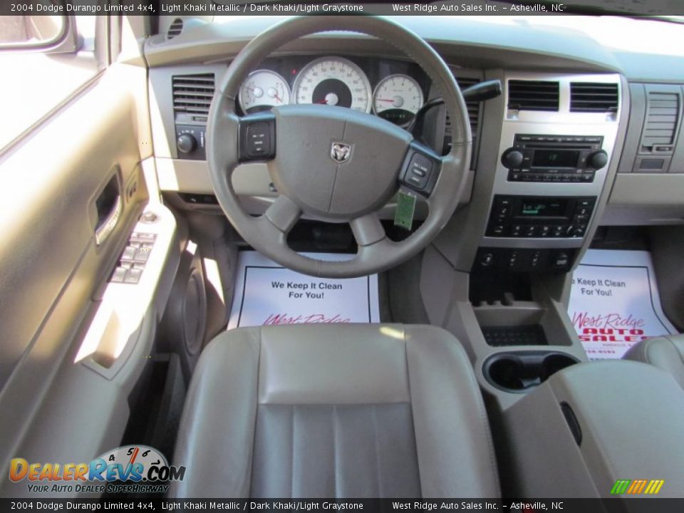 2004 Dodge Durango Limited 4x4 Light Khaki Metallic / Dark Khaki/Light Graystone Photo #20