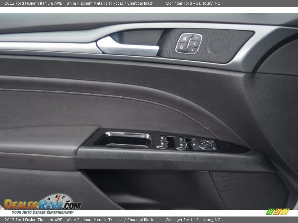 2013 Ford Fusion Titanium AWD White Platinum Metallic Tri-coat / Charcoal Black Photo #4