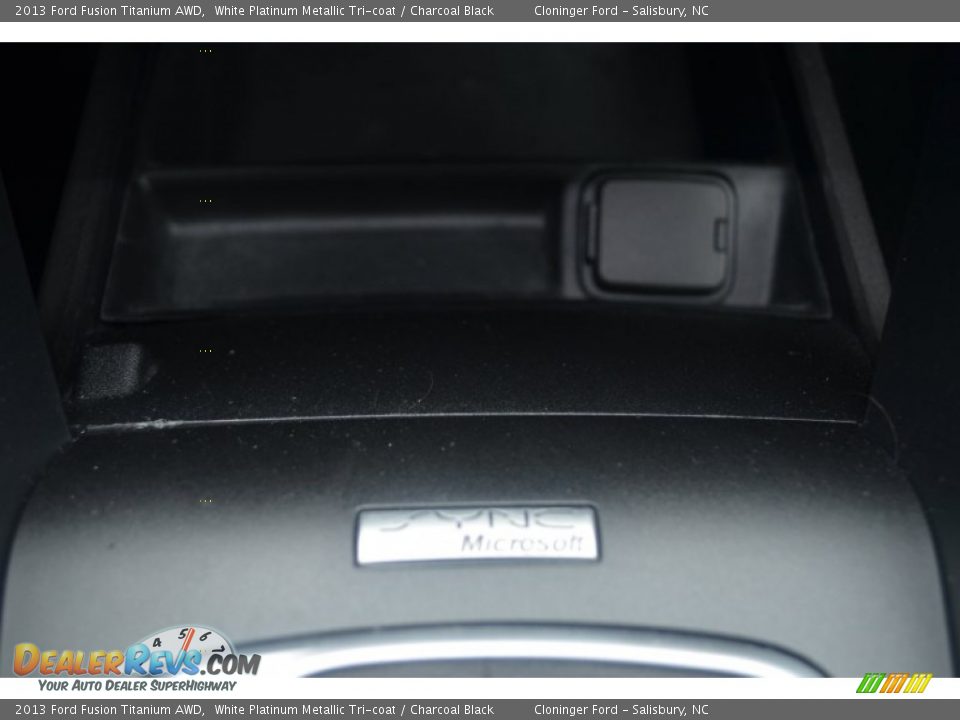 2013 Ford Fusion Titanium AWD White Platinum Metallic Tri-coat / Charcoal Black Photo #19