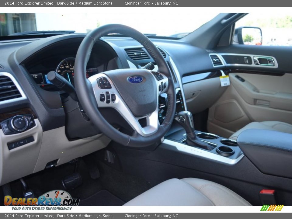 Dashboard of 2014 Ford Explorer Limited Photo #6