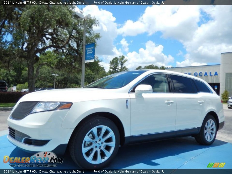 2014 Lincoln MKT FWD Crystal Champagne / Light Dune Photo #1