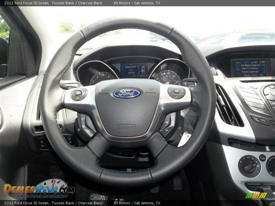 2013 Ford Focus SE Sedan Tuxedo Black / Charcoal Black Photo #12