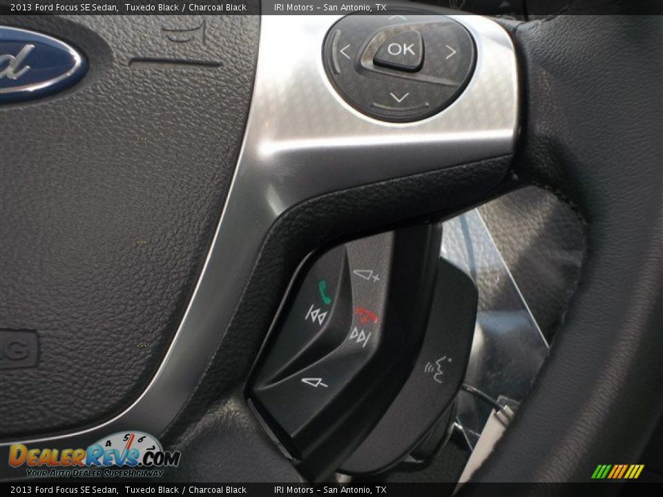 2013 Ford Focus SE Sedan Tuxedo Black / Charcoal Black Photo #14