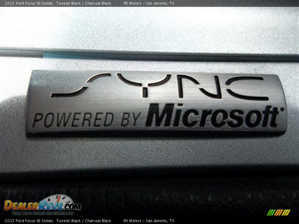 2013 Ford Focus SE Sedan Tuxedo Black / Charcoal Black Photo #21