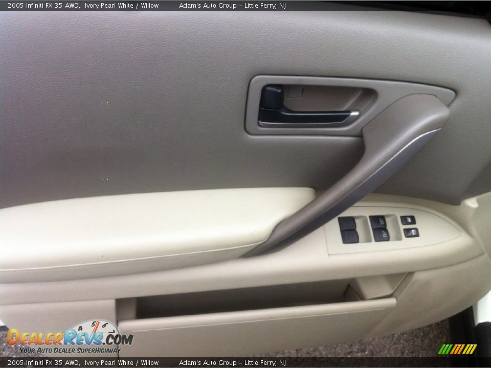 2005 Infiniti FX 35 AWD Ivory Pearl White / Willow Photo #8