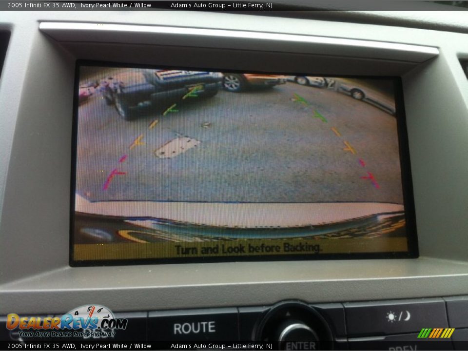 2005 Infiniti FX 35 AWD Ivory Pearl White / Willow Photo #14