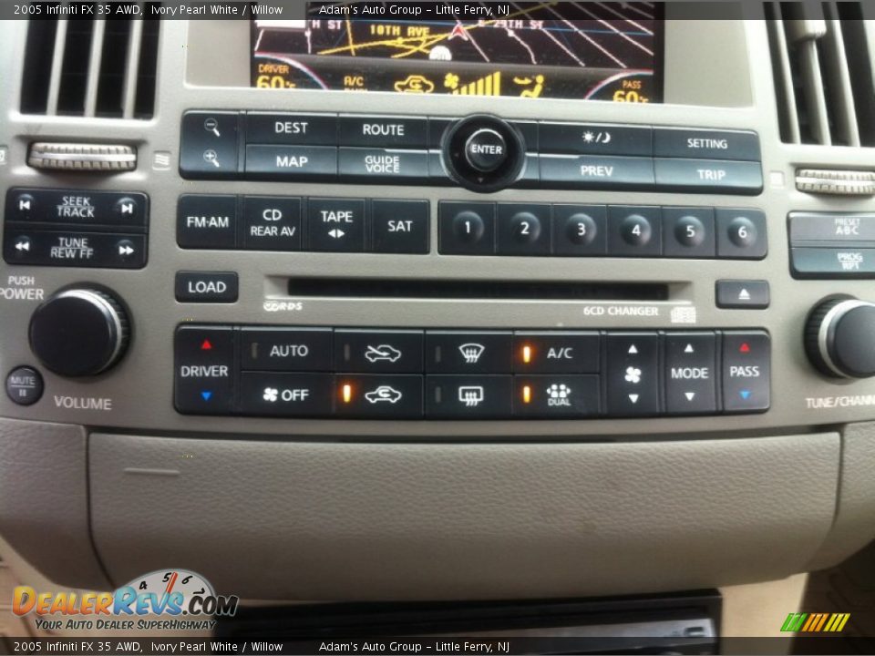 2005 Infiniti FX 35 AWD Ivory Pearl White / Willow Photo #15