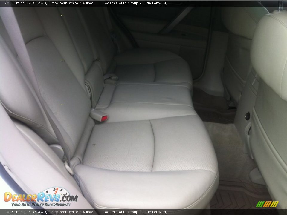 2005 Infiniti FX 35 AWD Ivory Pearl White / Willow Photo #24