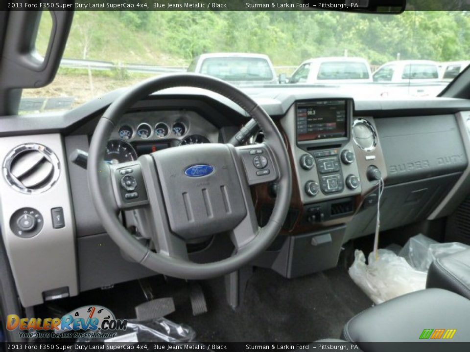 Dashboard of 2013 Ford F350 Super Duty Lariat SuperCab 4x4 Photo #10