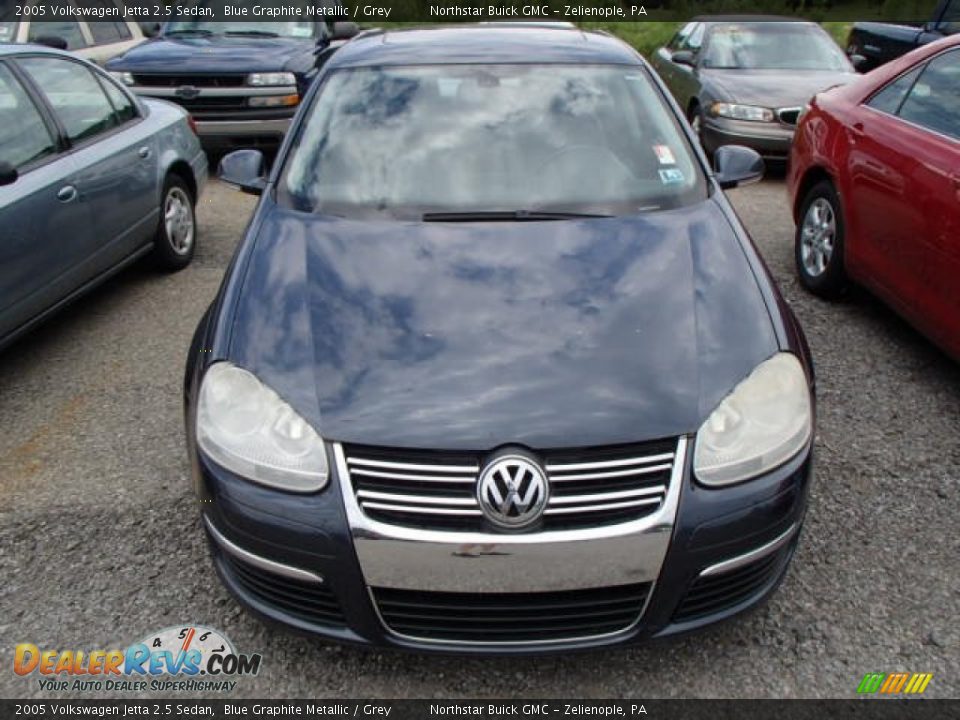 2005 Volkswagen Jetta 2.5 Sedan Blue Graphite Metallic / Grey Photo #2