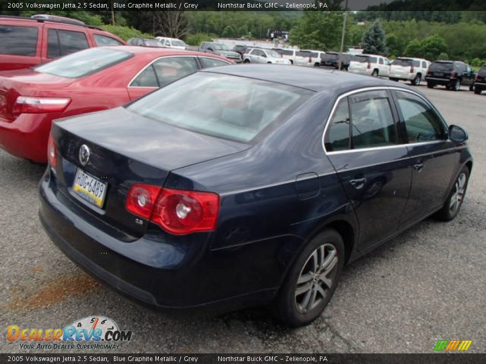 2005 Volkswagen Jetta 2.5 Sedan Blue Graphite Metallic / Grey Photo #6