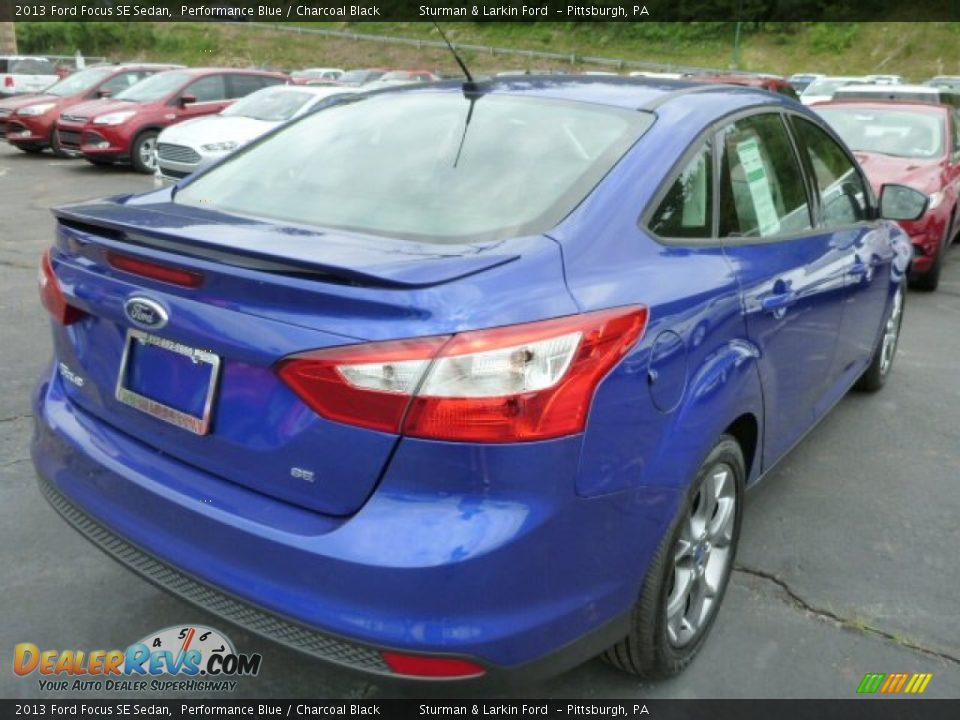 2013 Ford Focus SE Sedan Performance Blue / Charcoal Black Photo #2