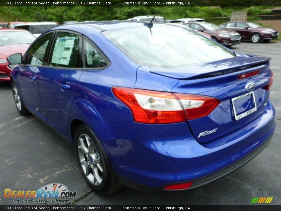 2013 Ford Focus SE Sedan Performance Blue / Charcoal Black Photo #4