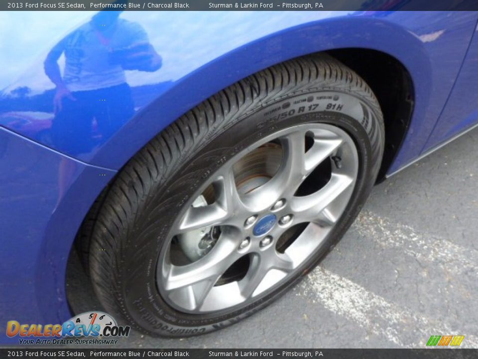 2013 Ford Focus SE Sedan Performance Blue / Charcoal Black Photo #7