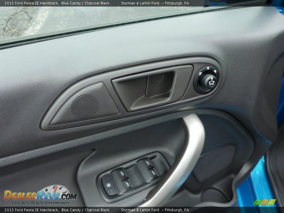2013 Ford Fiesta SE Hatchback Blue Candy / Charcoal Black Photo #11