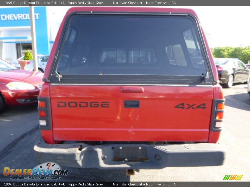 1996 Dodge Dakota Extended Cab 4x4 Poppy Red / Slate Gray Photo #3
