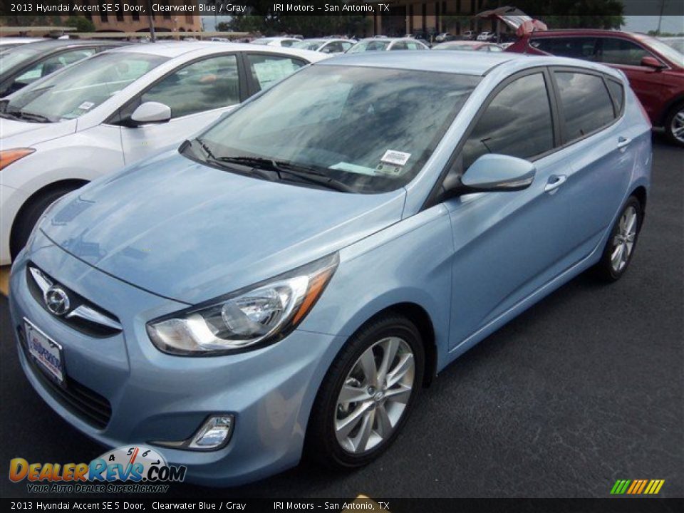 2013 Hyundai Accent SE 5 Door Clearwater Blue / Gray Photo #1