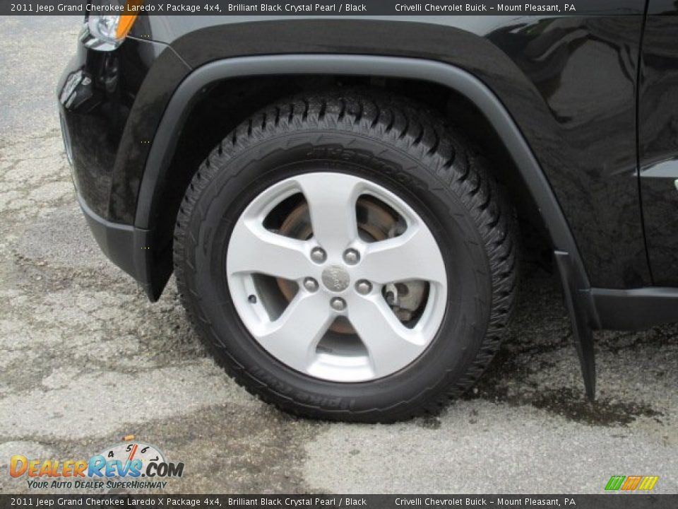2011 Jeep Grand Cherokee Laredo X Package 4x4 Brilliant Black Crystal Pearl / Black Photo #3