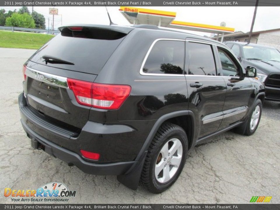 2011 Jeep Grand Cherokee Laredo X Package 4x4 Brilliant Black Crystal Pearl / Black Photo #6