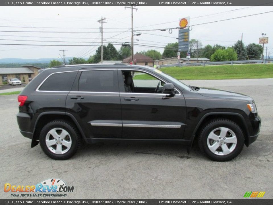 2011 Jeep Grand Cherokee Laredo X Package 4x4 Brilliant Black Crystal Pearl / Black Photo #8