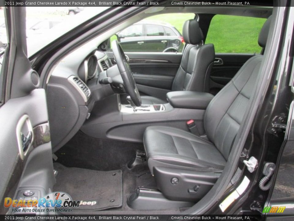 2011 Jeep Grand Cherokee Laredo X Package 4x4 Brilliant Black Crystal Pearl / Black Photo #16