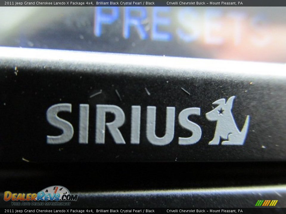 2011 Jeep Grand Cherokee Laredo X Package 4x4 Brilliant Black Crystal Pearl / Black Photo #22