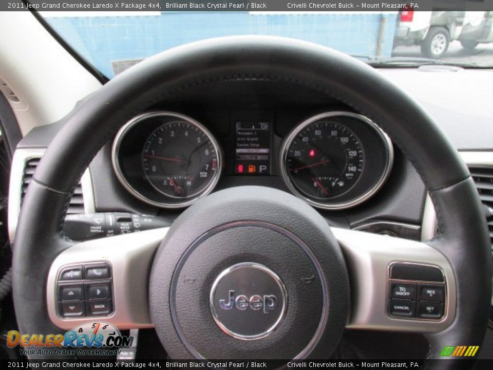 2011 Jeep Grand Cherokee Laredo X Package 4x4 Brilliant Black Crystal Pearl / Black Photo #27