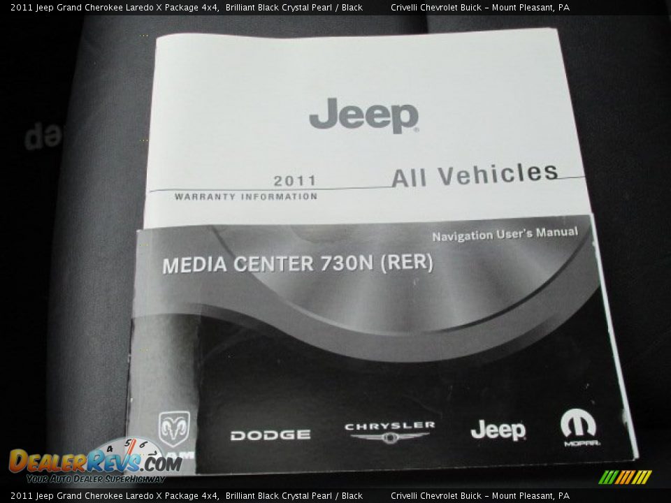 2011 Jeep Grand Cherokee Laredo X Package 4x4 Brilliant Black Crystal Pearl / Black Photo #33