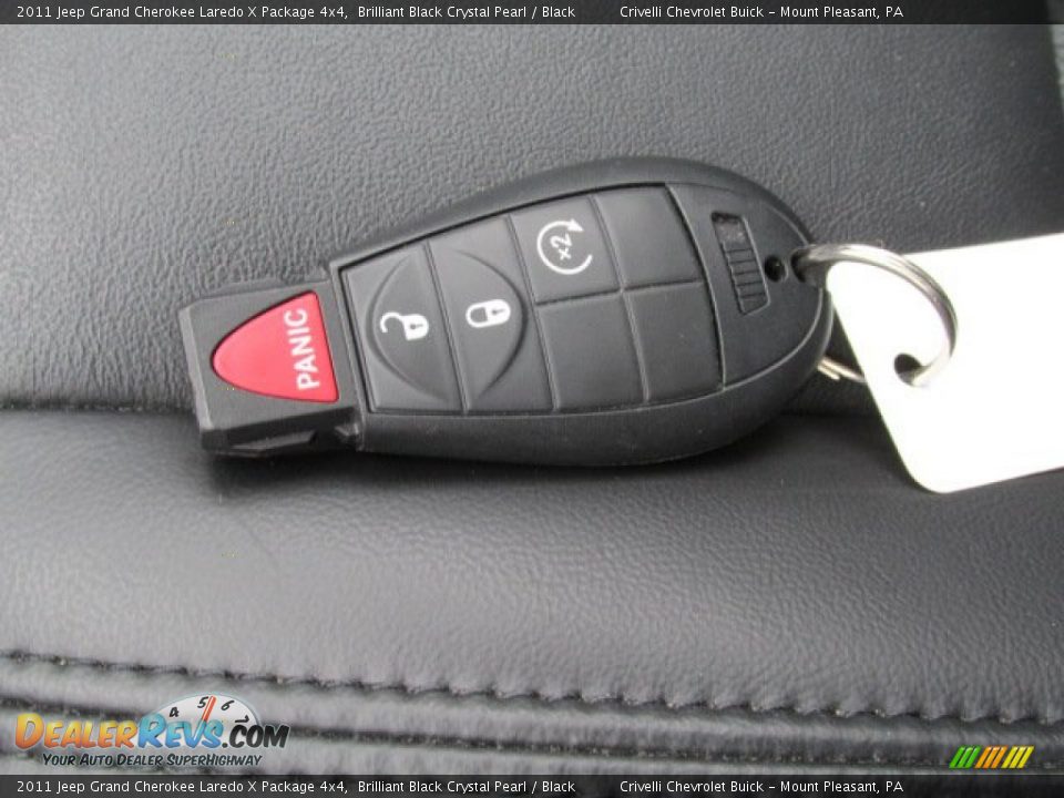 2011 Jeep Grand Cherokee Laredo X Package 4x4 Brilliant Black Crystal Pearl / Black Photo #34