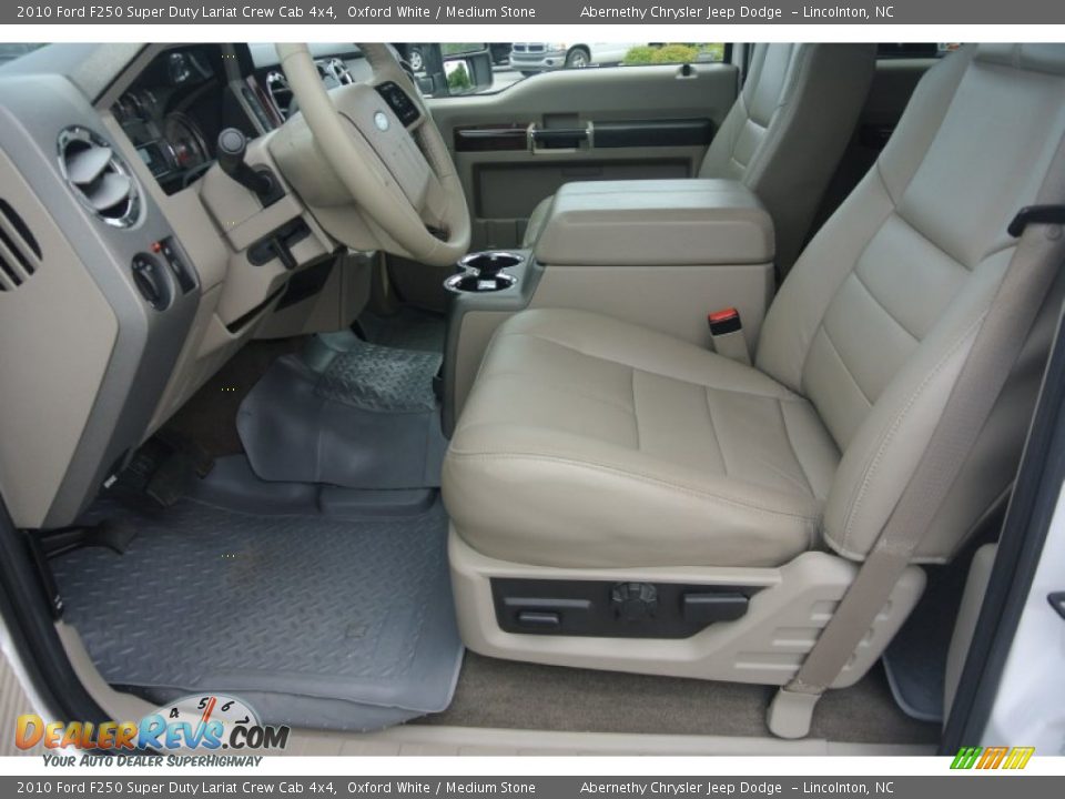 2010 Ford F250 Super Duty Lariat Crew Cab 4x4 Oxford White / Medium Stone Photo #10