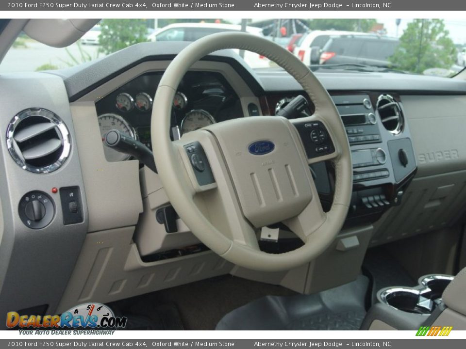 2010 Ford F250 Super Duty Lariat Crew Cab 4x4 Oxford White / Medium Stone Photo #24