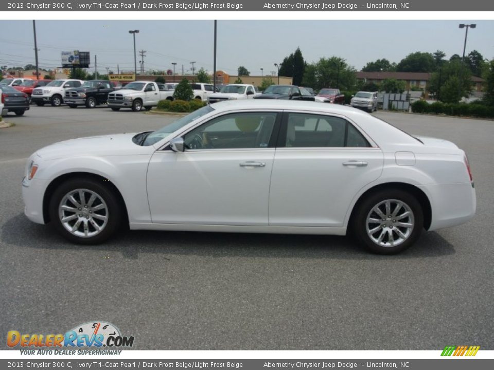 2013 Chrysler 300 C Ivory Tri-Coat Pearl / Dark Frost Beige/Light Frost Beige Photo #3