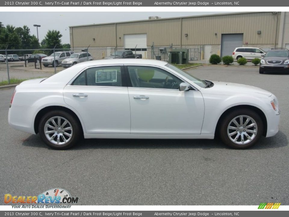 2013 Chrysler 300 C Ivory Tri-Coat Pearl / Dark Frost Beige/Light Frost Beige Photo #6