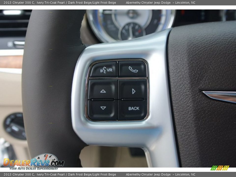 2013 Chrysler 300 C Ivory Tri-Coat Pearl / Dark Frost Beige/Light Frost Beige Photo #15