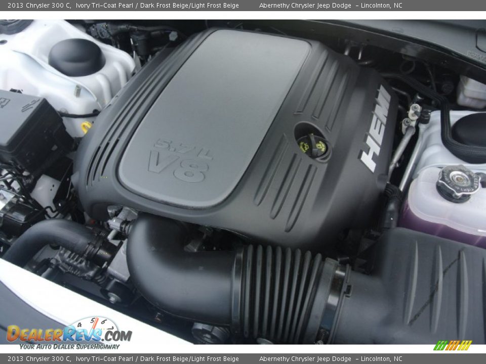 2013 Chrysler 300 C Ivory Tri-Coat Pearl / Dark Frost Beige/Light Frost Beige Photo #23