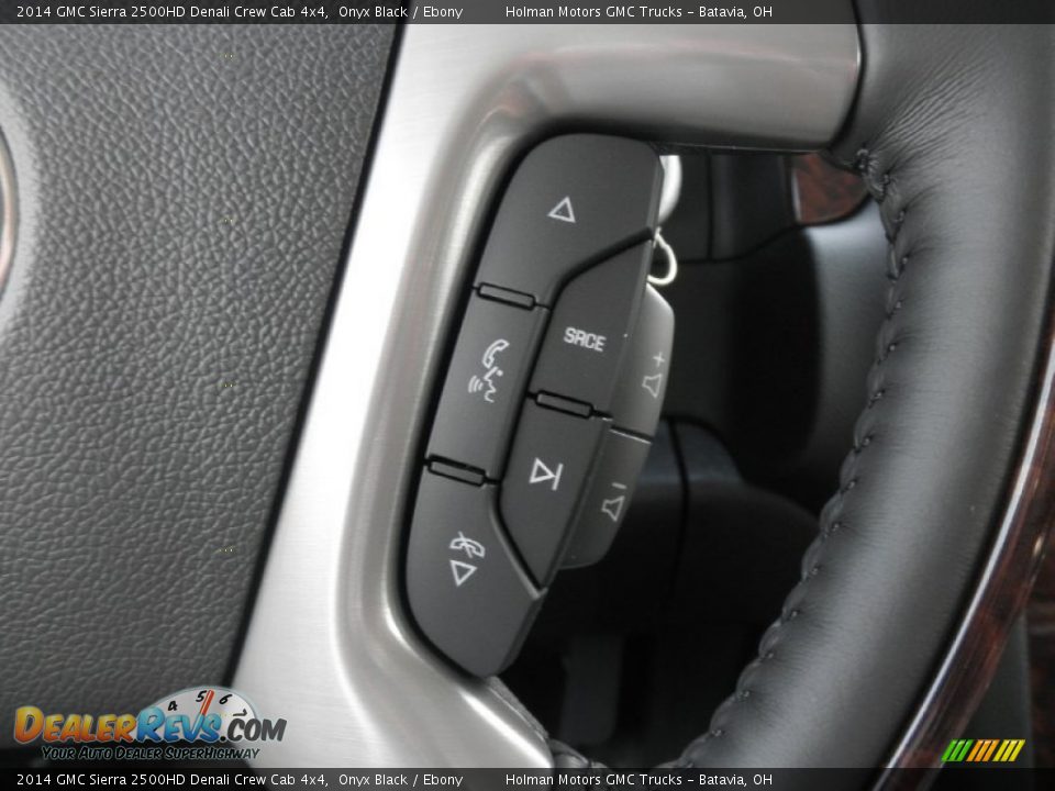 Controls of 2014 GMC Sierra 2500HD Denali Crew Cab 4x4 Photo #15
