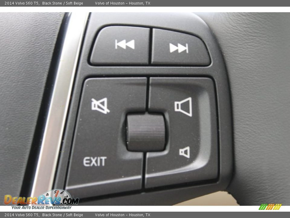 Controls of 2014 Volvo S60 T5 Photo #14