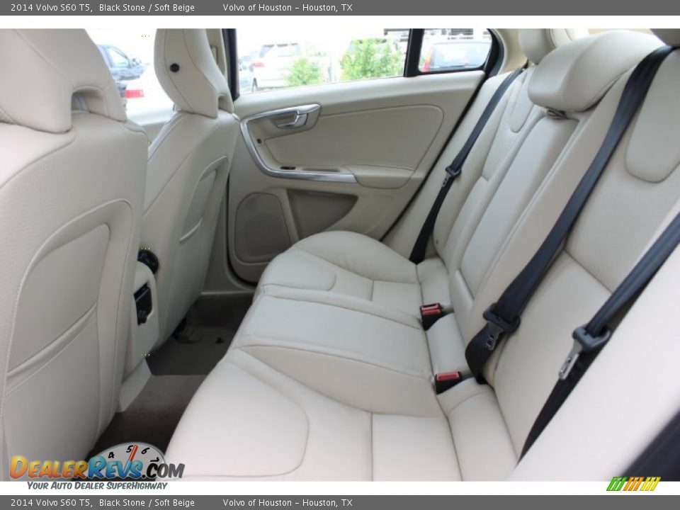 Rear Seat of 2014 Volvo S60 T5 Photo #18
