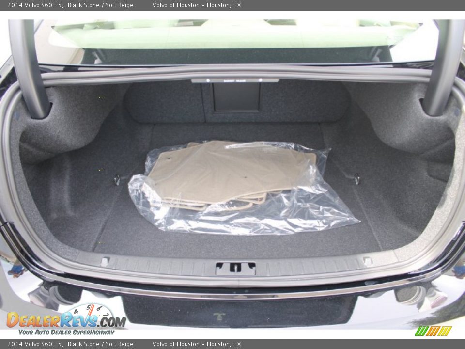 2014 Volvo S60 T5 Trunk Photo #19