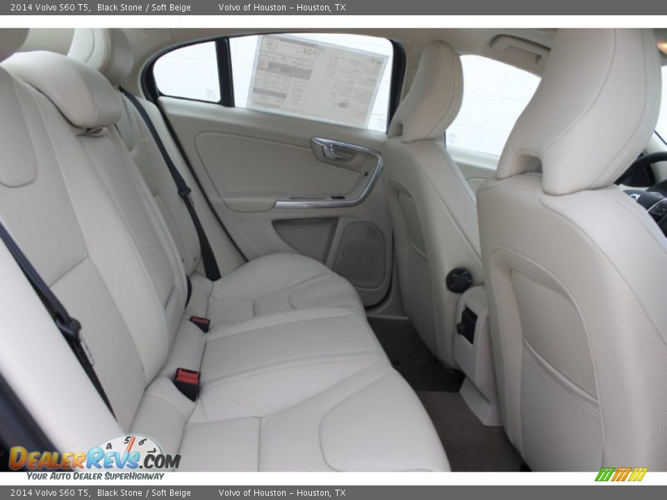 Rear Seat of 2014 Volvo S60 T5 Photo #20