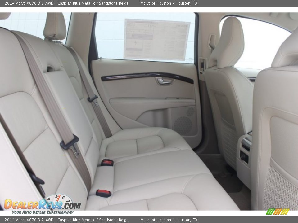 Rear Seat of 2014 Volvo XC70 3.2 AWD Photo #19