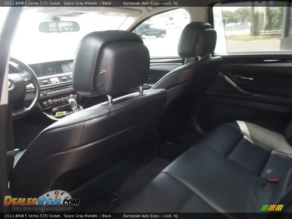 2011 BMW 5 Series 535i Sedan Space Gray Metallic / Black Photo #10