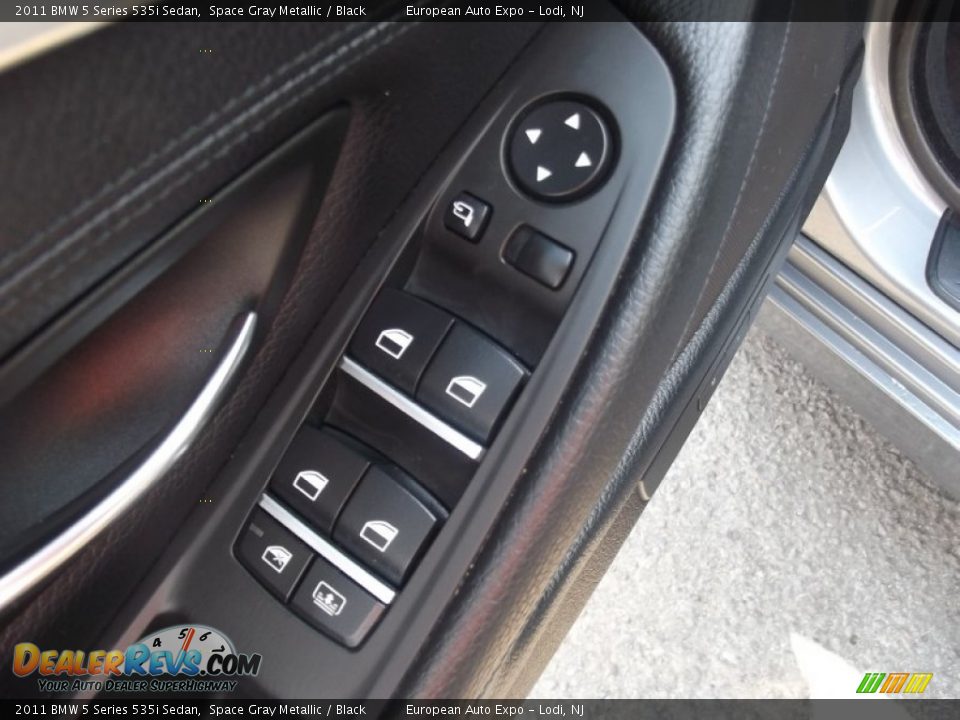 2011 BMW 5 Series 535i Sedan Space Gray Metallic / Black Photo #18