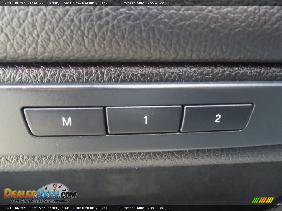 2011 BMW 5 Series 535i Sedan Space Gray Metallic / Black Photo #19