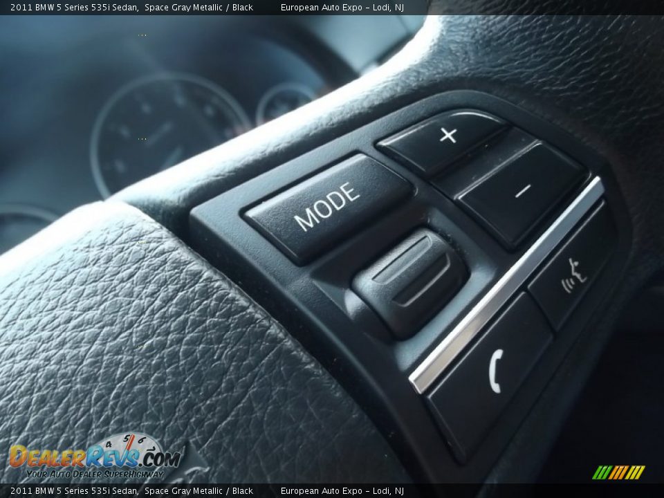 2011 BMW 5 Series 535i Sedan Space Gray Metallic / Black Photo #23