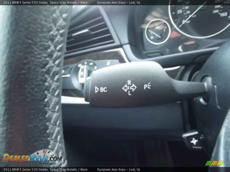 2011 BMW 5 Series 535i Sedan Space Gray Metallic / Black Photo #26